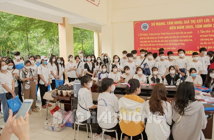 Trường Đại học Thành Đông tổ chức nhập học cho tân sinh viên